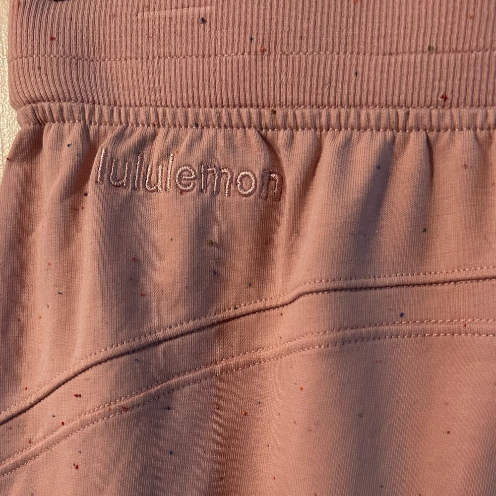LULULEMON LA Warm Down High-Rise Jogger- Mink Berry/ Size 8 - Picture 8 of 8